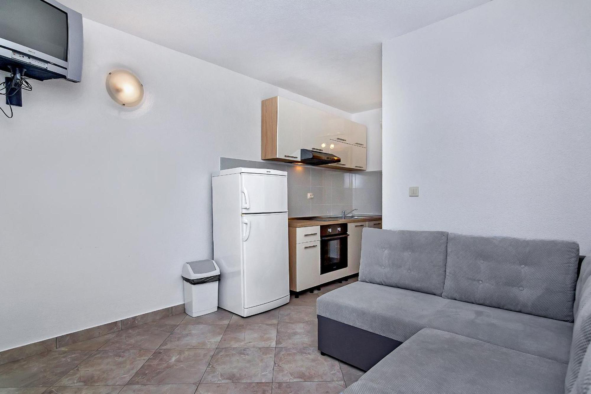 Apartmani Nikola Zastrazisce Exterior photo